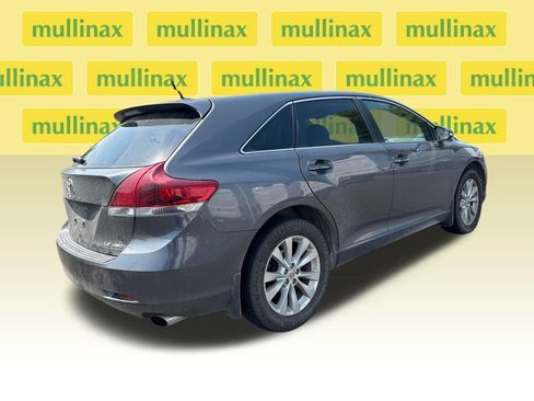 Used 2014 Toyota Venza LE AWD/4WD image 3