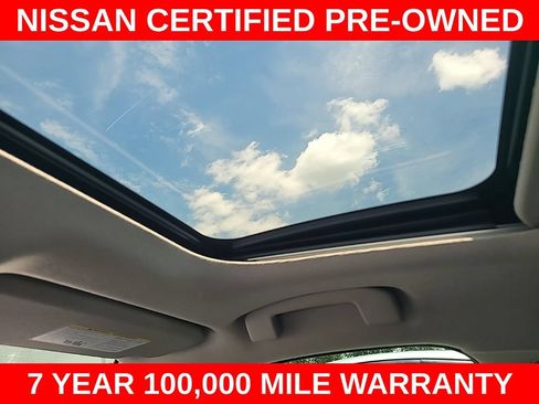 Used 2024 Nissan Sentra SR w/ SR Premium Package FWD image 13