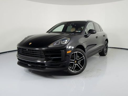 Certified 2021 Porsche Macan S AWD/4WD image 1