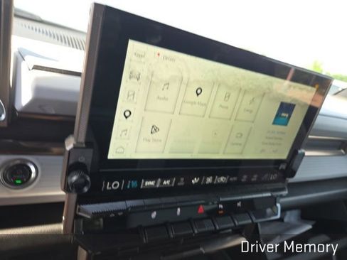 Used 2025 GMC Hummer EV 3X AWD/4WD image 13