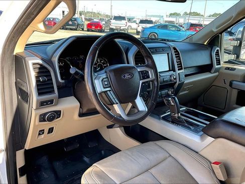 Used 2019 Ford F150 Lariat w/ Equipment Group 502A Luxury image 14