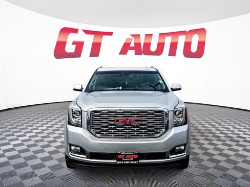 Used 2019 GMC Yukon XL Denali w/ Denali Ultimate Package image 2