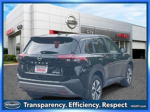 Certified 2023 Nissan Rogue SV image 6