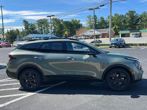 Used 2025 Kia Sportage X-Line w/ Premium Package AWD/4WD image 11