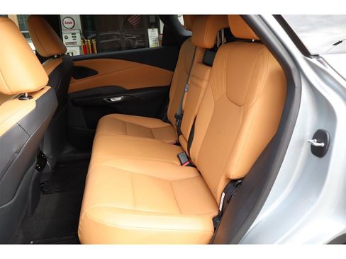 Used 2025 Lexus RX 350 FWD w/ Technology Package image 17