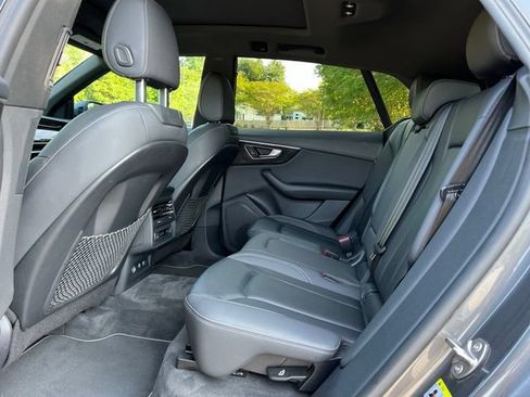 Used 2019 Audi Q8 Premium w/ Convenience Package AWD/4WD image 16