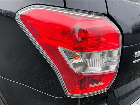 Used 2014 Subaru Forester 2.5i Limited image 29