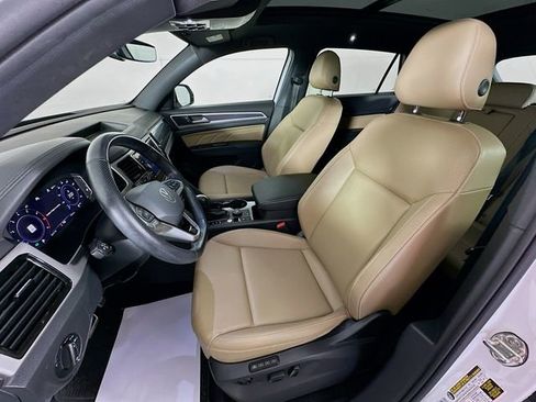 Used 2020 Volkswagen Atlas Cross Sport SEL R-Line image 21