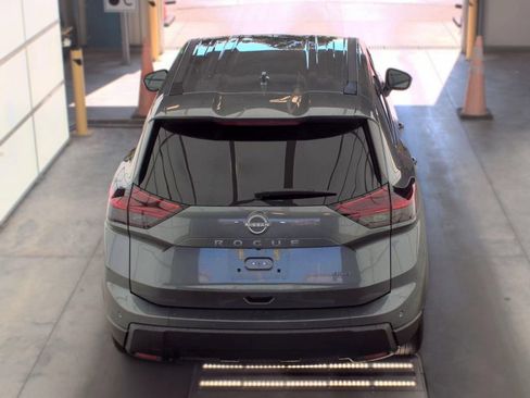 Certified 2026 Nissan Rogue SV AWD/4WD image 7