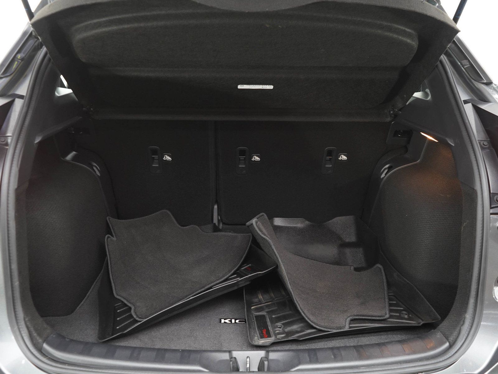 Used 2024 Nissan Kicks SR w/ SR Premium Package FWD image 13