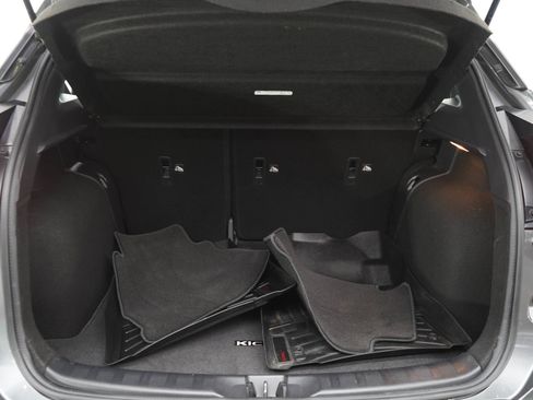 Used 2024 Nissan Kicks SR w/ SR Premium Package FWD image 13