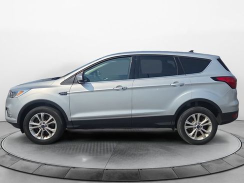 Used 2019 Ford Escape SE AWD/4WD image 2