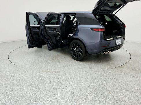 Used 2025 Land Rover Range Rover Sport Dynamic SE AWD/4WD image 18