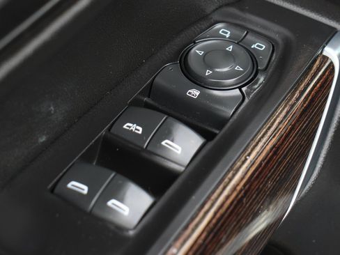 Used 2021 GMC Sierra 1500 SLE w/ Driver Alert Package I image 15