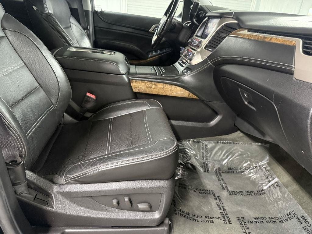 Used 2015 GMC Yukon Denali w/ Premium Package AWD/4WD image 38