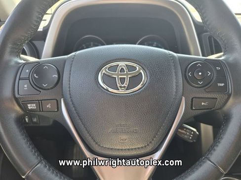 Used 2018 Toyota RAV4 XLE image 27