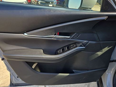 Used 2025 MAZDA CX-30 AWD 2.5 S w/ Preferred Package image 9