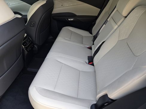 New 2026 Lexus RX 450h AWD image 16