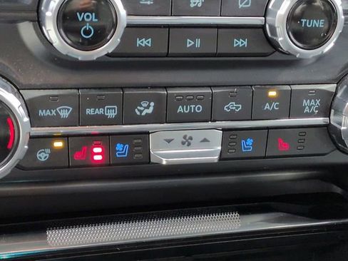 Certified 2021 Ford F150 Lariat w/ Equipment Group 502A High image 26