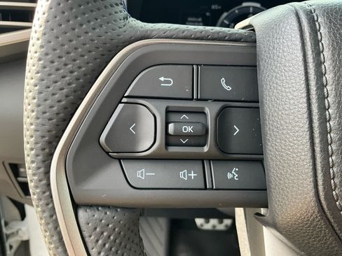 New 2026 Toyota Tundra Platinum AWD/4WD image 18
