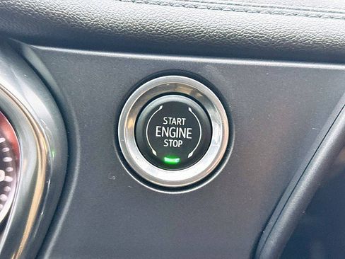 Used 2020 Chevrolet Blazer LT image 22