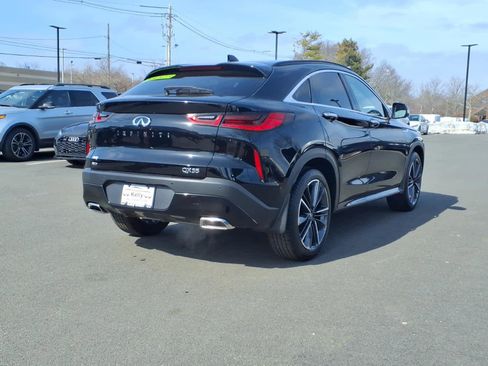 New 2025 INFINITI QX55 Essential image 4