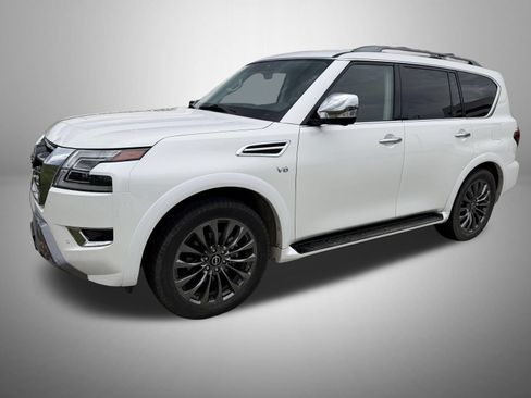 Used 2022 Nissan Armada Platinum AWD/4WD image 2