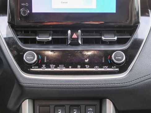 Certified 2024 Toyota Corolla Cross AWD Hybrid image 15