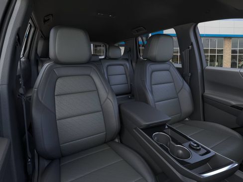 New 2027 Chevrolet Equinox LT w/ Convenience Package II FWD image 16