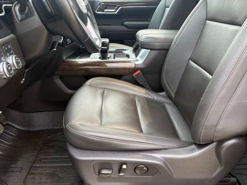 Used 2024 GMC Sierra 1500 Elevation w/ Elevation Premium Package AWD/4WD image 10