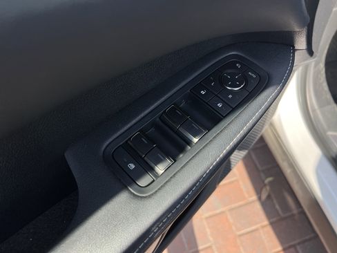 Used 2023 Lexus RX 350 w/ Accessory Package (Z1) image 15