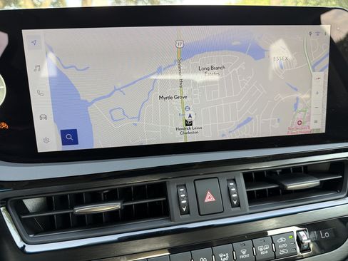 Used 2025 Lexus ES 350 w/ Premium Package FWD image 22