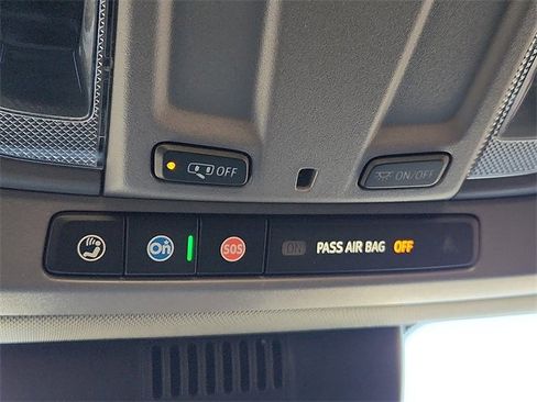 Certified 2022 Chevrolet Silverado 1500 LTZ w/ Z71 Off-Road Package image 21