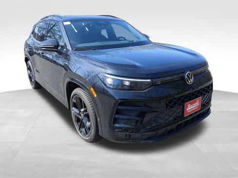 New 2026 Volkswagen Tiguan SE R-Line FWD image 7
