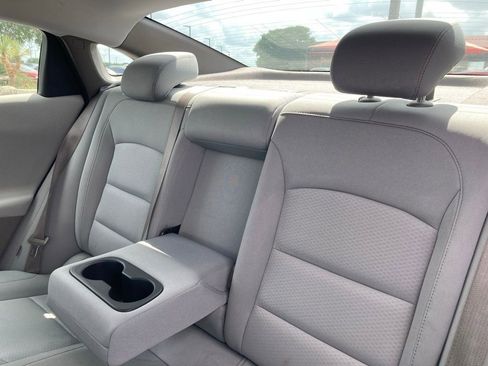 Used 2025 Chevrolet Malibu LT image 11