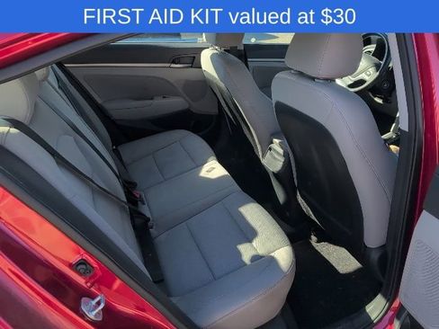 Used 2017 Hyundai Elantra SE image 9