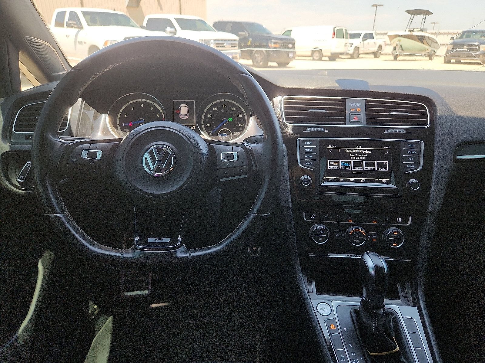 Used 2015 Volkswagen Golf R 4-Door AWD/4WD image 10