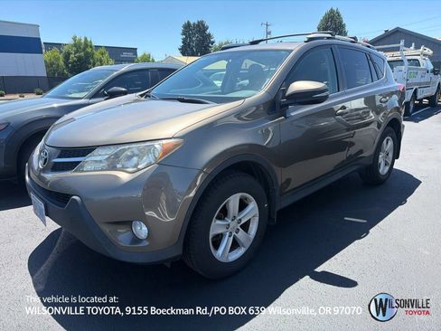 Used 2014 Toyota RAV4 XLE AWD/4WD image 1