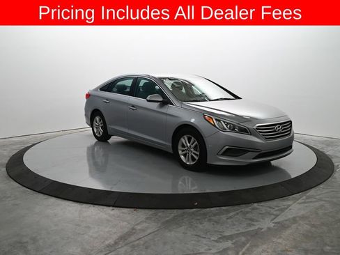 Used 2016 Hyundai Sonata SE FWD image 3