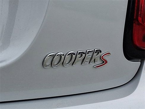 Used 2020 MINI Cooper S w/ Storage Package image 15