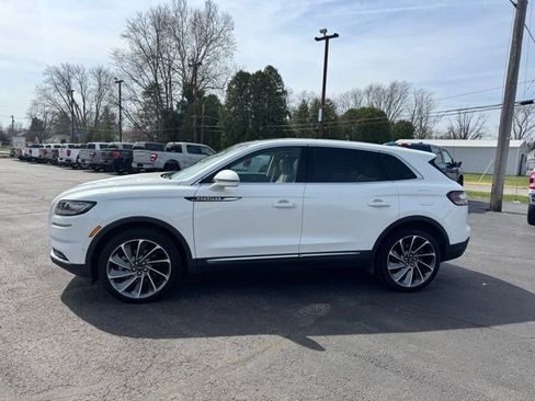 Used 2022 Lincoln Nautilus Reserve w/ Equipment Group 201A image 19