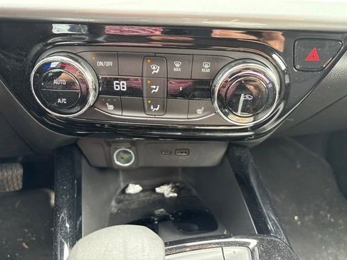 Used 2024 Chevrolet Trax LT w/ Driver Confidence Package image 25