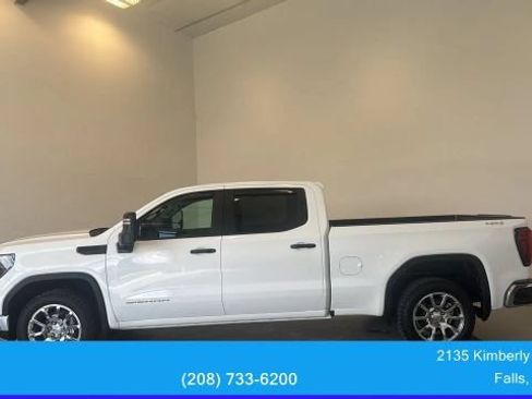 Used 2023 GMC Sierra 1500 Pro w/ Pro Value Package AWD/4WD image 4