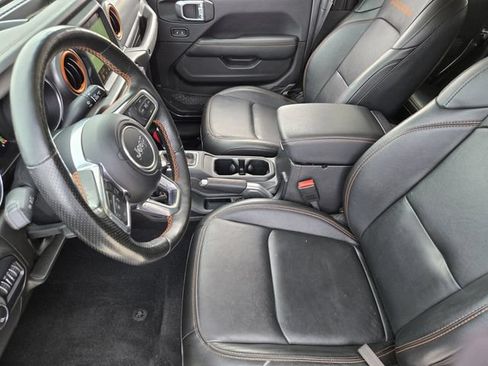 Used 2022 Jeep Gladiator Mojave w/ LED Lighting Group AWD/4WD image 10