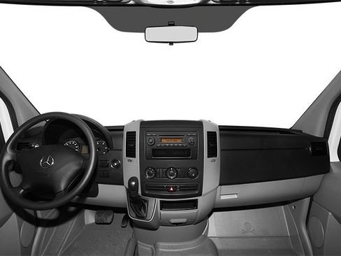 Used 2013 Mercedes-Benz Sprinter 2500 image 7