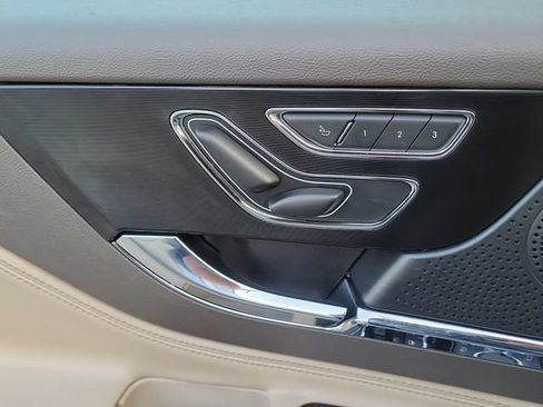 Certified 2024 Lincoln Corsair FWD image 14