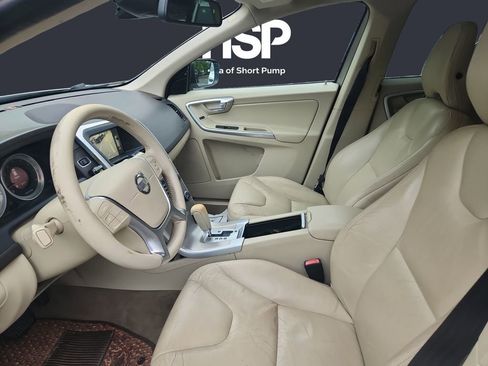 Used 2012 Volvo XC60 3.2 AWD/4WD image 9