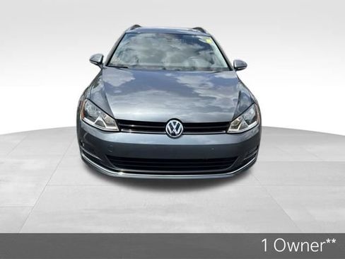 Used 2017 Volkswagen Golf SE FWD image 2