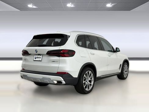 Used 2026 BMW X5 sDrive40i RWD image 9
