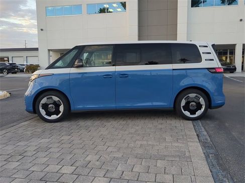 New 2025 Volkswagen ID. Buzz Pro S Plus image 6
